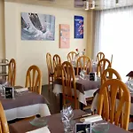 Logis & Restaurant - Le Normandie 2* Caudebec-en-Caux