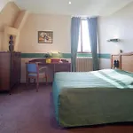 Logis & Restaurant - Le Normandie 2* Caudebec-en-Caux