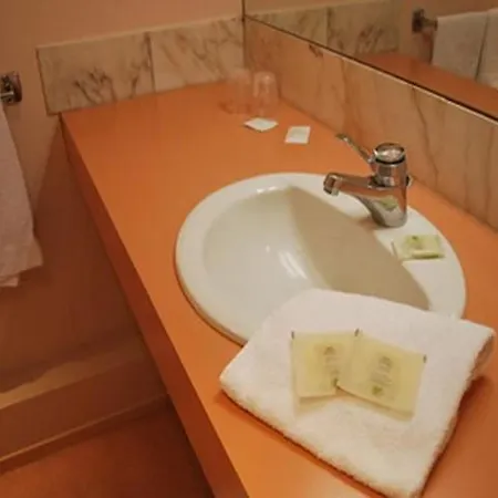Hotel Le Normandie 2*