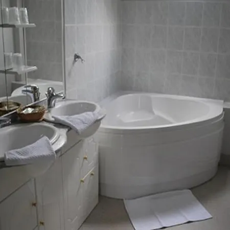 Hotel Le Normandie Otel Caudebec-en-Caux