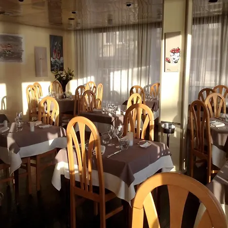 Logis & Restaurant - Le Normandie 2*