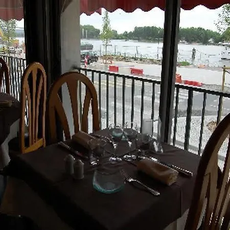 Hotel Logis Le Normandie Caudebec-en-Caux